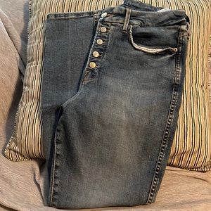 Good American Lightly Distressed Jeans Size 14/32